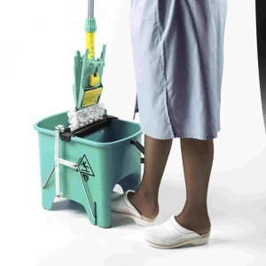 Ведро для уборки с отжимом SQUIZZY 15л на колесах