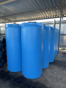 Вертикальна ємність 900 л. V-900