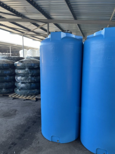 Вертикальна ємність 900 л. V-900