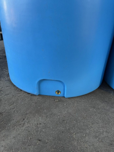 Вертикальна ємність 900 л. V-900