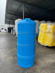 Вертикальна ємність 320 л. V-320